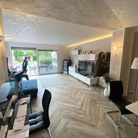 Villa Mit Pool Siegburg Extérieur photo